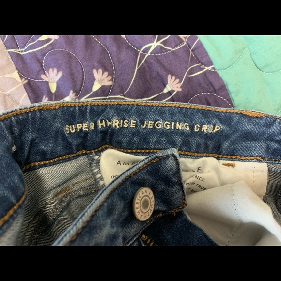 American Eagle Super High Rise Jegging Crop - Picture 3 of 4